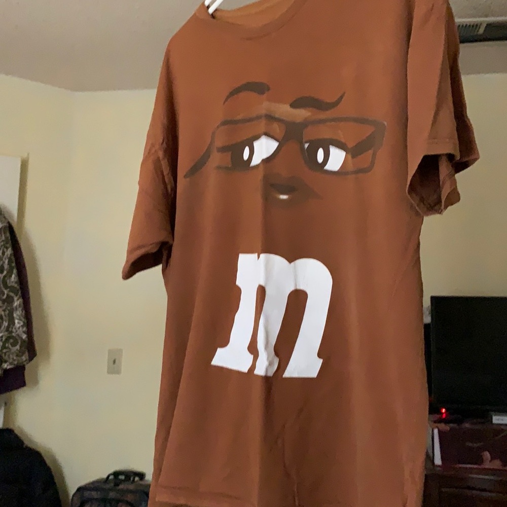 M&M brown face T-shirt